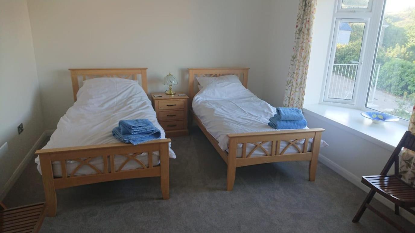 Spinnaker Cadgwith Holiday Home Esterno foto