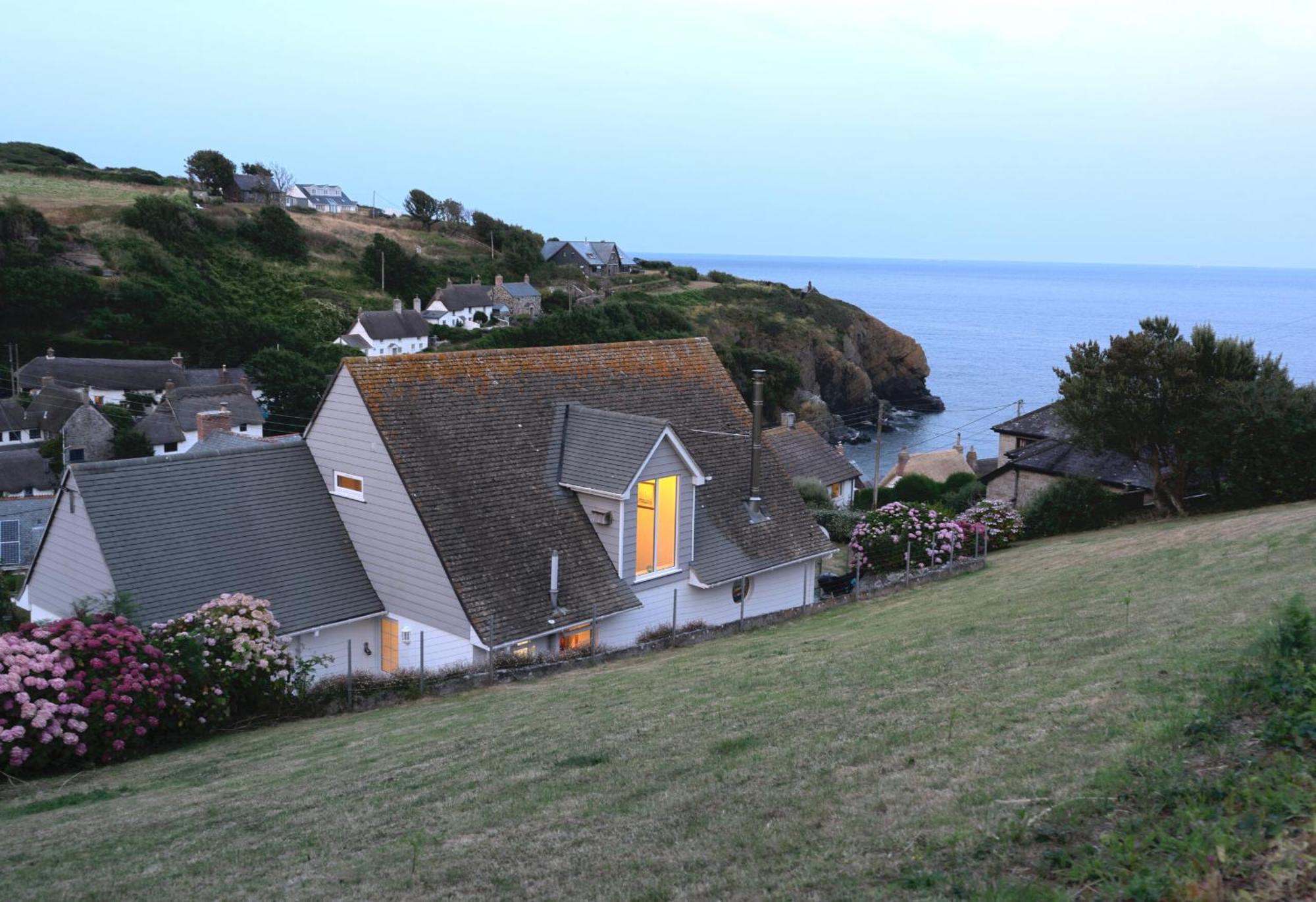 Spinnaker Cadgwith Holiday Home Esterno foto
